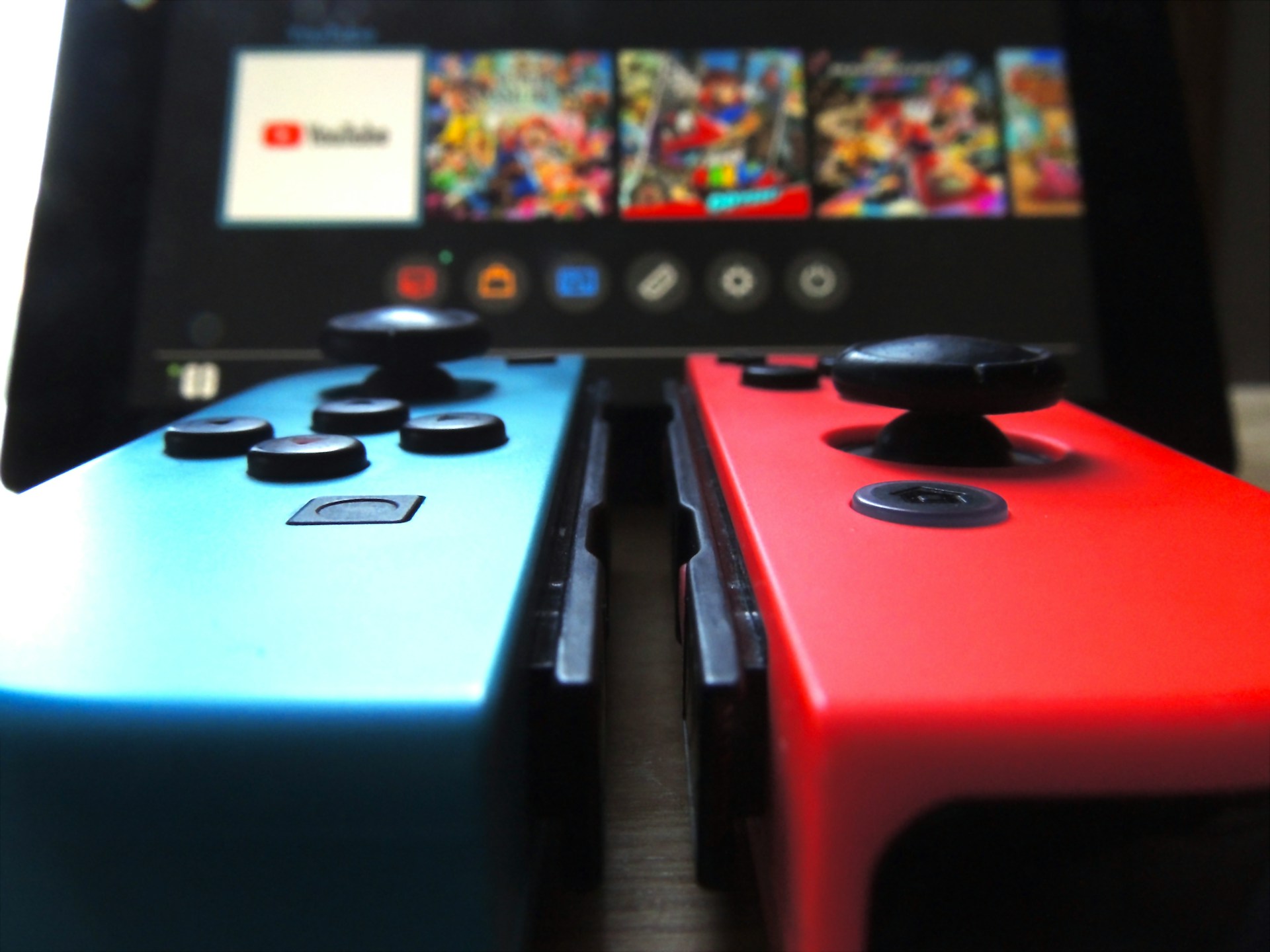 ethan-hasenfratz-jLNbaNzWGL8-unsplash